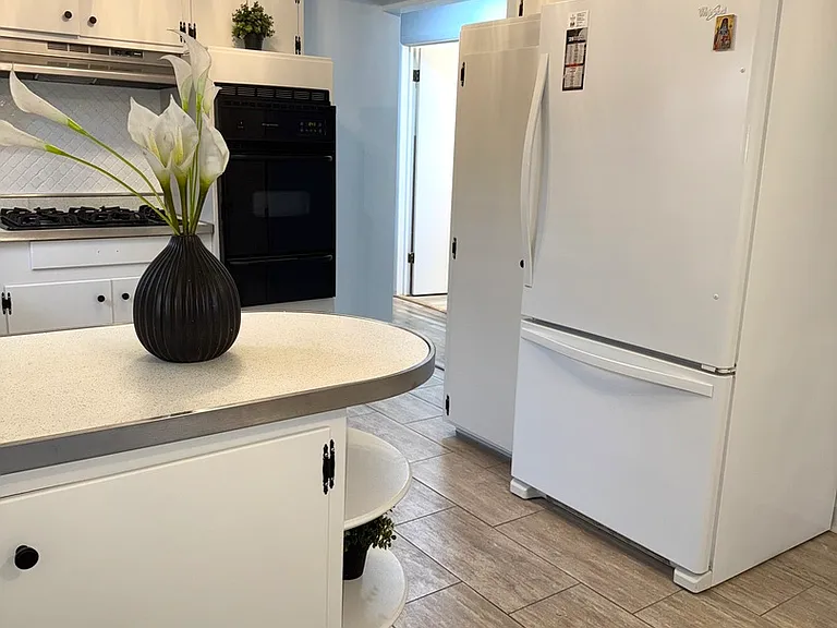 2308 Oakton St #1 — Photo 6