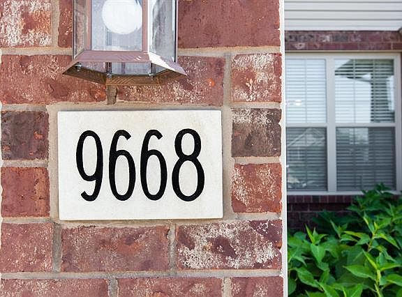 3rd image of 9668 Weatherby St