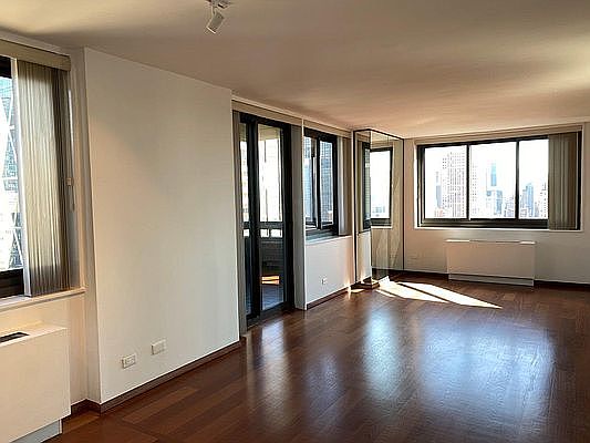1st image of 347 W 57th St APT 33D