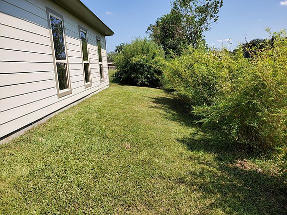 4th image of 41065 Galvez Trails Blvd