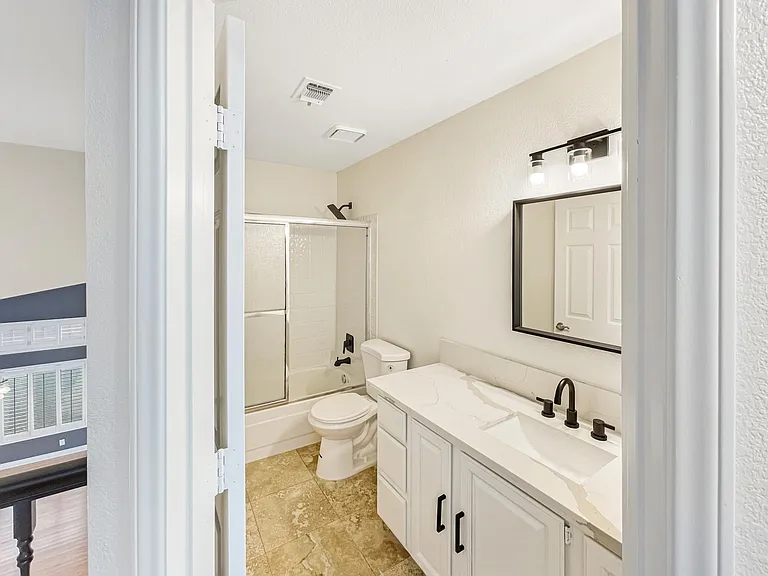 9904 Barrier Reef Dr — Photo 5