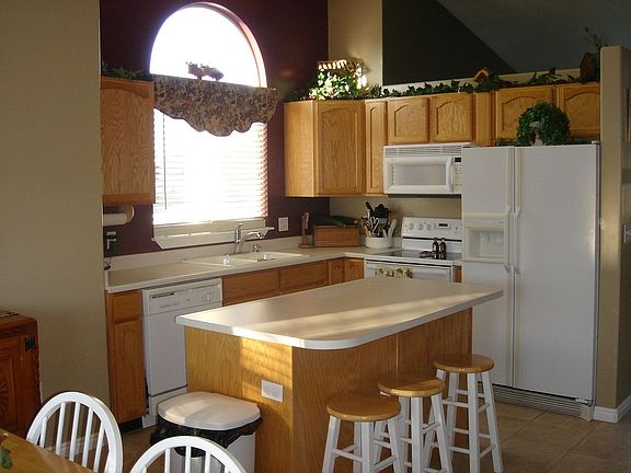 3rd image of 7288 S Comet Hill Cir