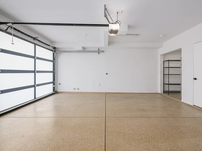 745 N Gramercy Pl — Photo 31