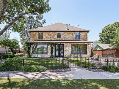 221 N Lucas Dr, Grapevine, TX, 76051