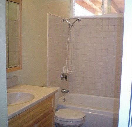 5th image of 2004 N Hilldale Ave