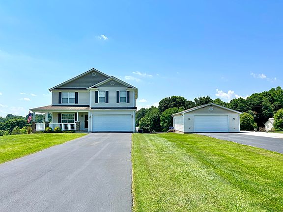 2nd image of 30 Joy Dr