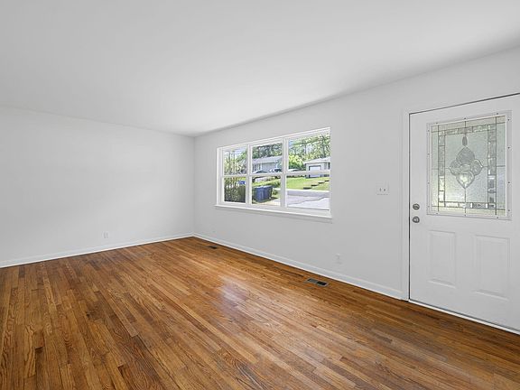 5th image of 4604 Eldridge Rd
