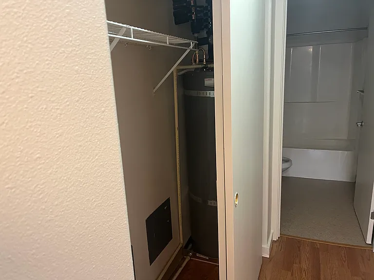 South Shore Court — Photo 15