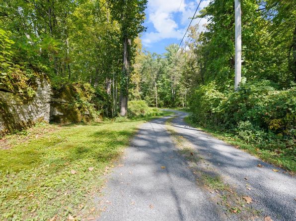 46 Fox Ln, Catskill, NY 12414