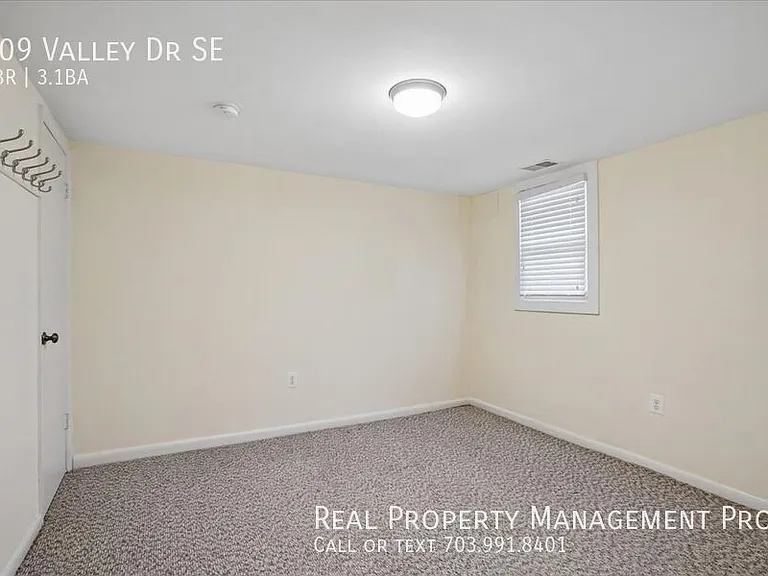 609 Valley Dr SE — Photo 26