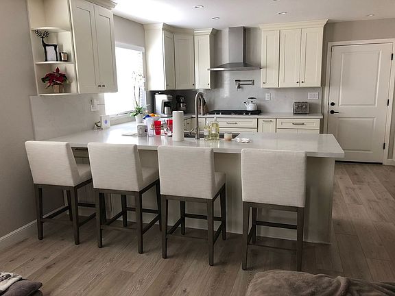 3rd image of 1082 Durness Pl