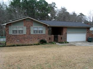 1714 Tryon Dr, Fayetteville, NC 28303