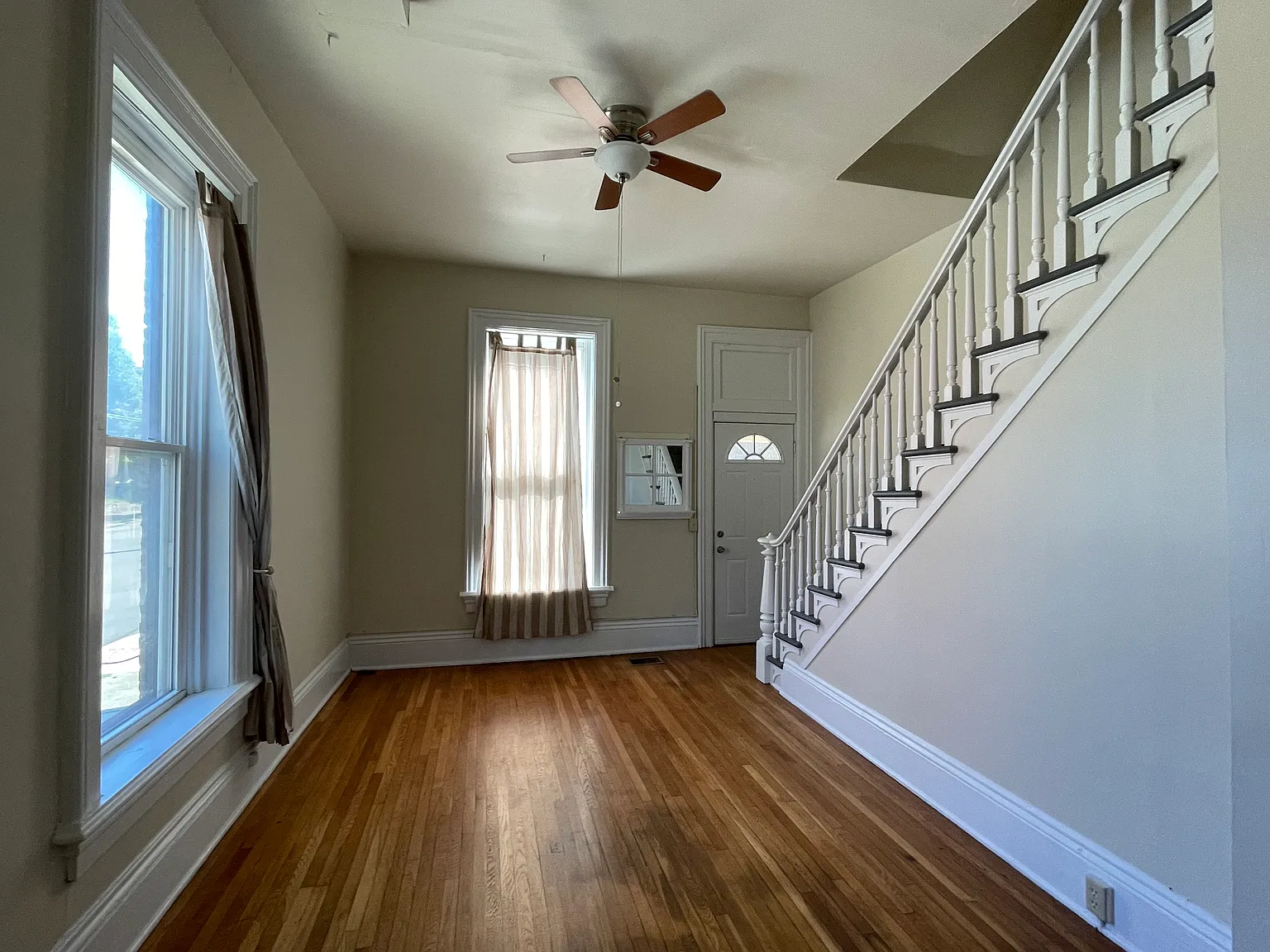 1 bed, 800 sqft, $1,250 — Photo 3