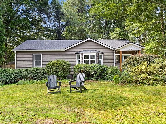 2nd image of 639 Scott Cir