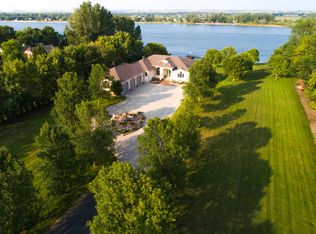 7000 Willow Rd N, Mandan, ND 58554