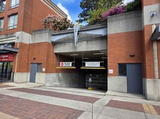 1233 Pacific Blvd, Vancouver, BC