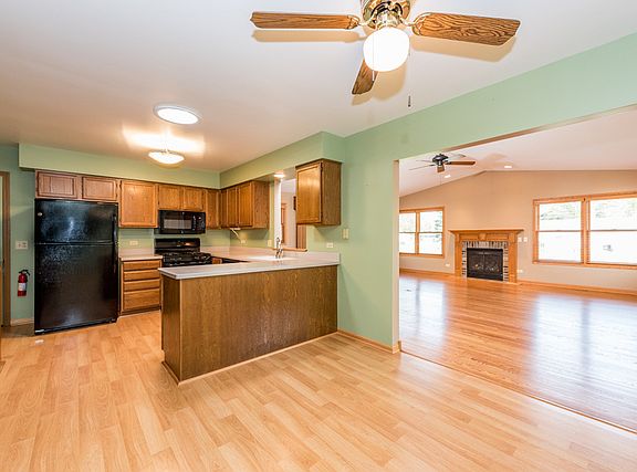 5th image of 38355 N Holdridge Ave