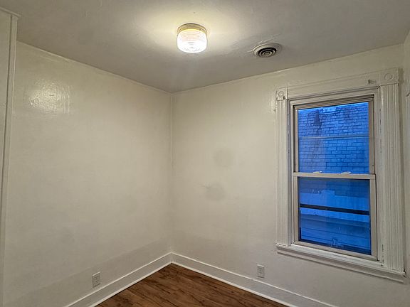 5th image of 1701 Carrie St #3