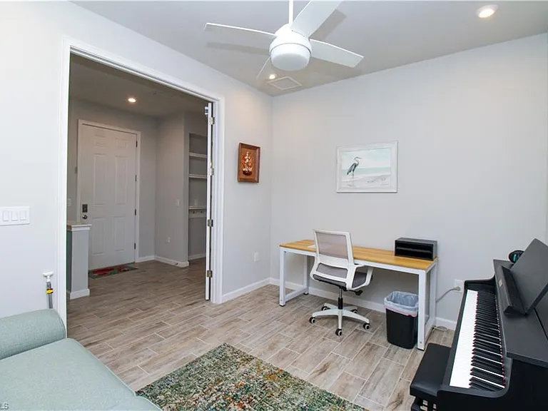 4692 Arboretum Cir #102 — Photo 26