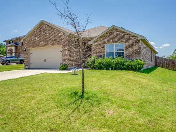 4805 Joshua Dr, Sanger, TX 76266