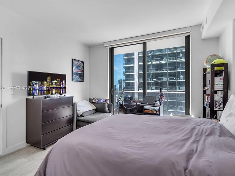 55 SW 9th St #2407 — Photo 8