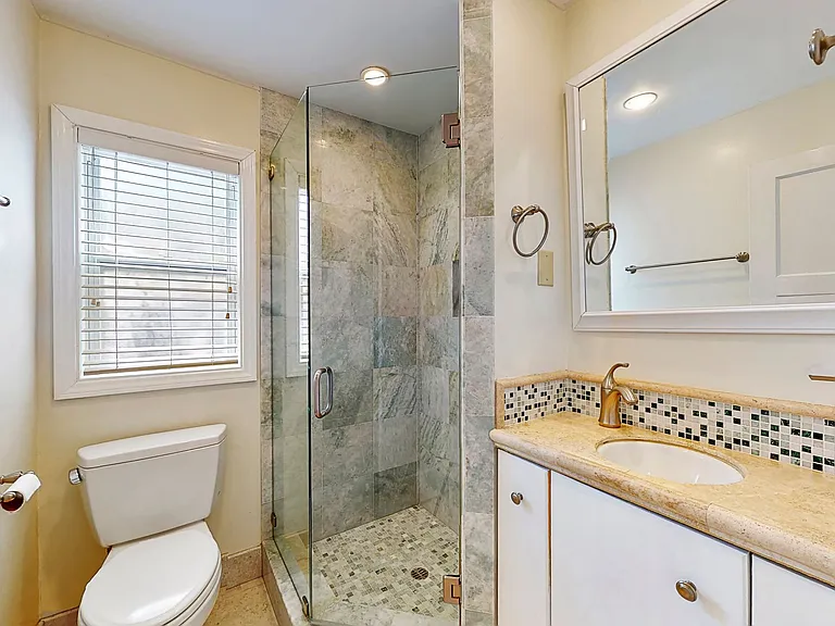 251 Avenida Rosa — Photo 6