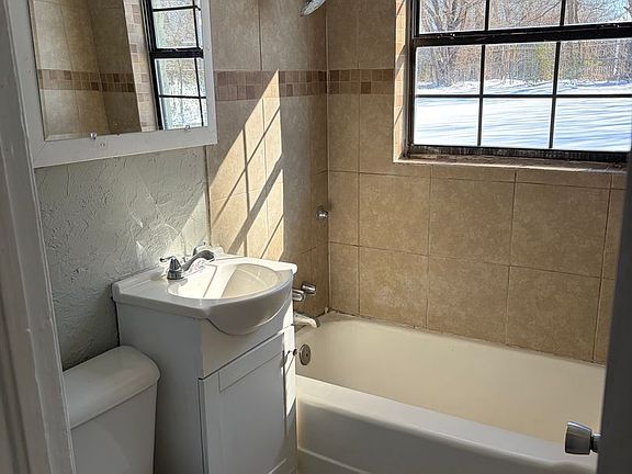 4th image of 1816 Lariet Ln