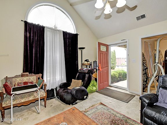4th image of 4803 Edge Valley Ln