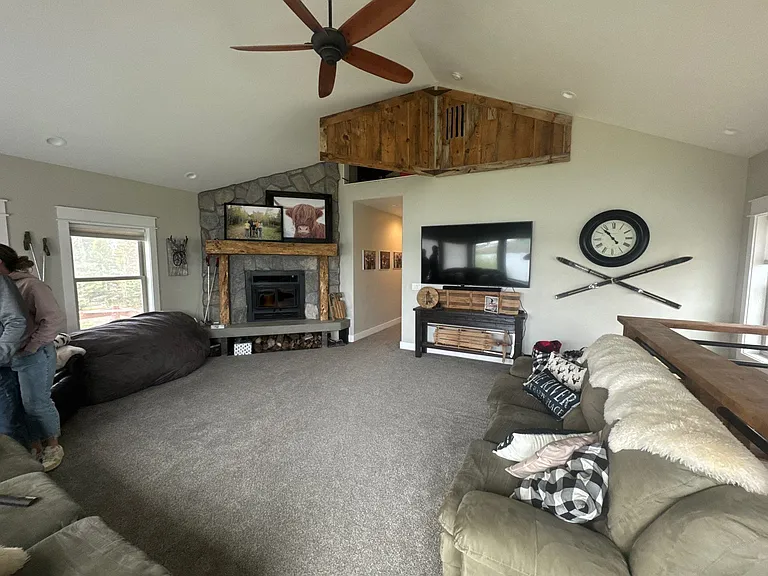 242 N 840 E — Photo 3