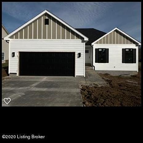 1st image of 90 Lone Oak Dr