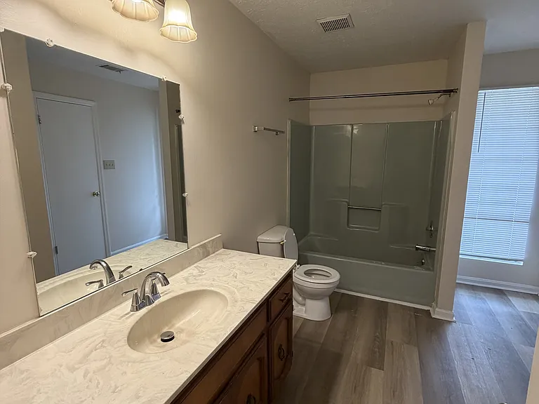 311 Leisure Lake Dr — Photo 7