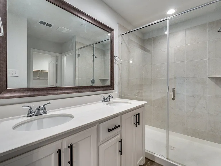 6805 Andrew Dr — Photo 20