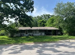 202 Casey Rd, Forsyth, MO 65653