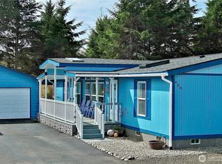 609 Chenois Ave NE, Ocean Shores, WA