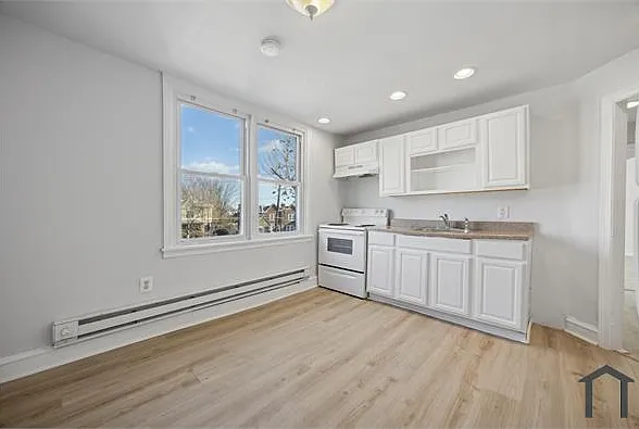 1871 E Tulpehocken St #2 — Photo 12
