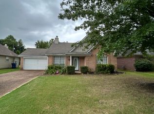 4188 Rainey Woods Dr, Memphis, TN 38125
