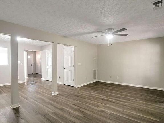 2nd image of 3833 Waldrop Ln