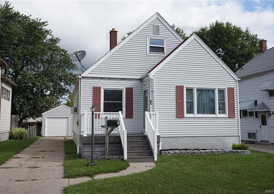1st image of 70 Moulton Ave