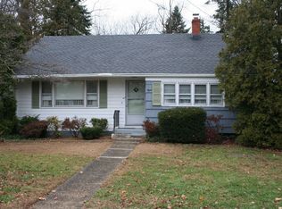 8 Eddrie Ct, Hamilton, NJ 08690