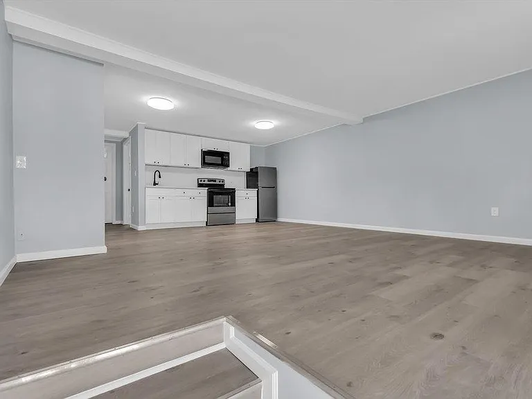 542 Miller Ave #7 — Photo 5