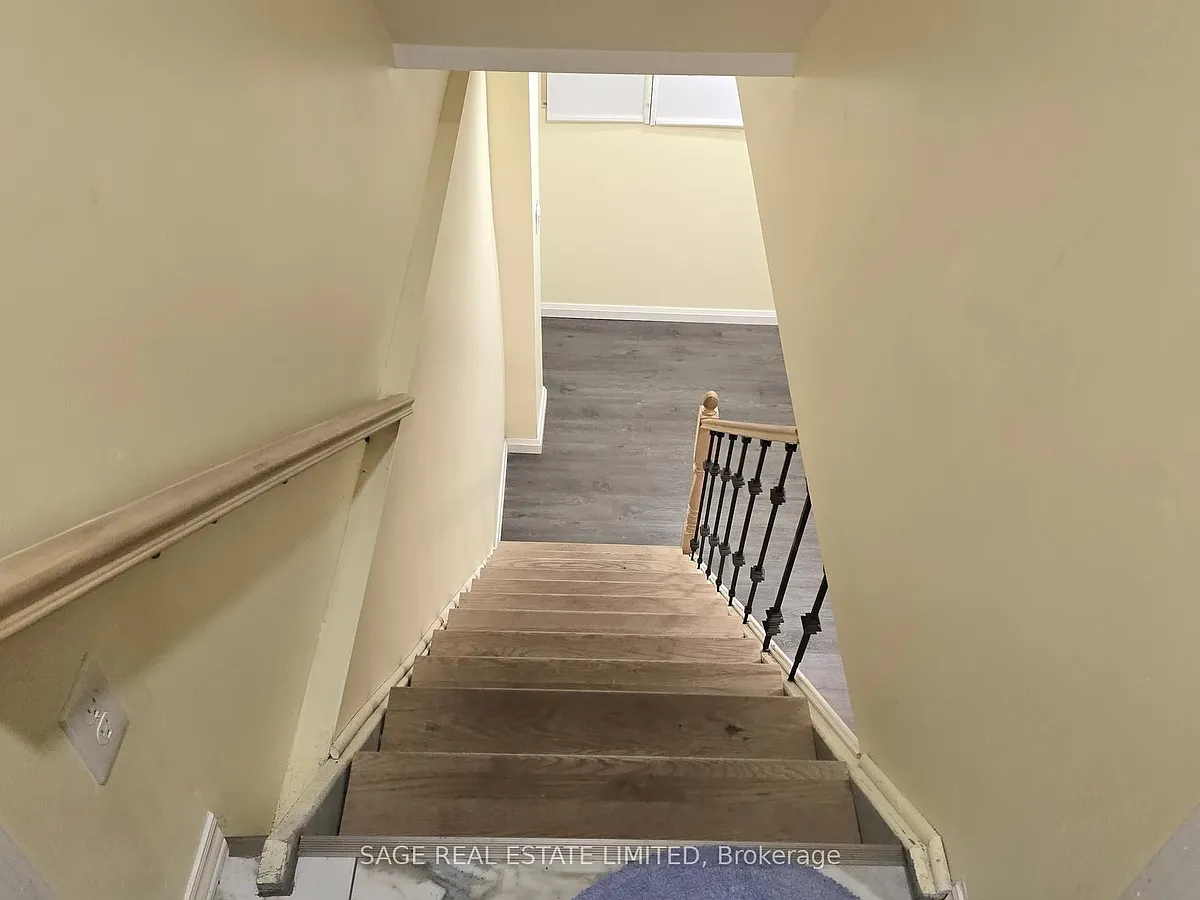 Photo 2 of 22 - 64 Durness Ave #BASEMENT - Toronto, ON Building Photo - 64 Durness Ave #BASEMENT