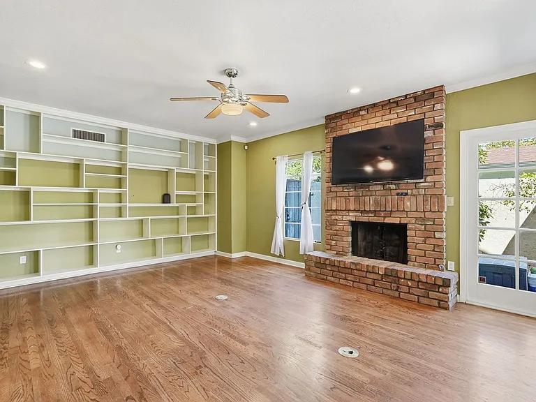 1238 W Coronado Rd — Photo 9
