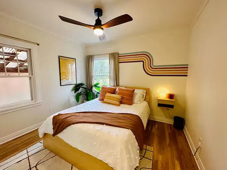 1295 Gordon Ave — Photo 20