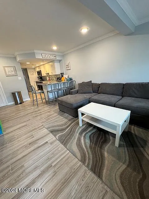 2 bed, 1.5 bath, 1064 sqft, $2,200 — Photo 3