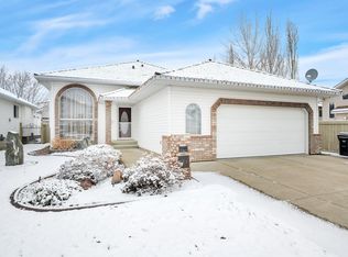 128 Regal Way, Strathcona County, AB T8A 5X9