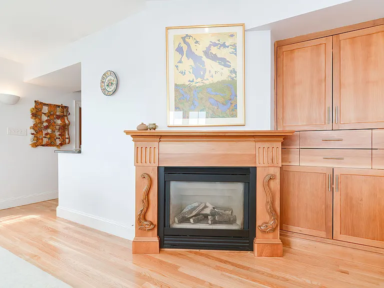 37 Rocky Neck Ave #A — Photo 16
