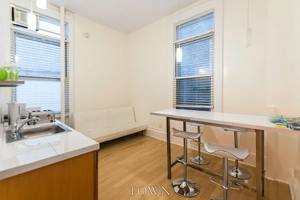 Rented by Town Residential | media 20