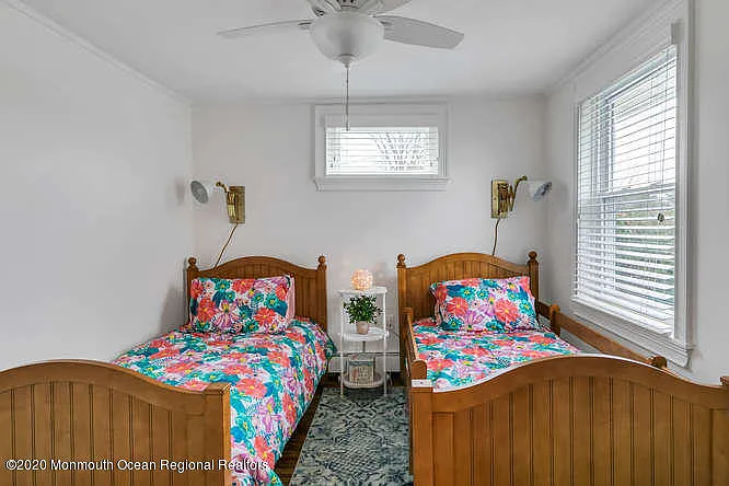 519 Saint Clair Ave — Photo 19