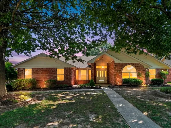 1701 Carrie Pl, Springdale, AR 72762