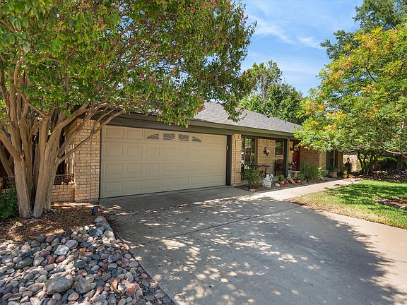 2nd image of 2501 New Haven Ct